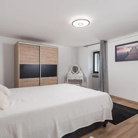 Vakantiehuis Sabi1 *