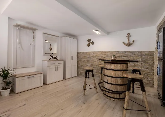 Hébergement de vacances Sabi1 *